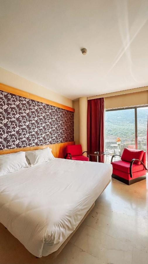 Hotel Mencia Subbetica Донья-Менсия Экстерьер фото